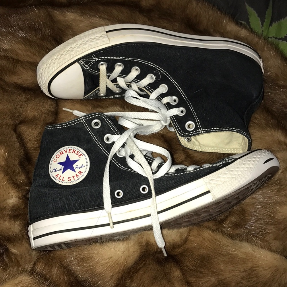 Black high top Converse